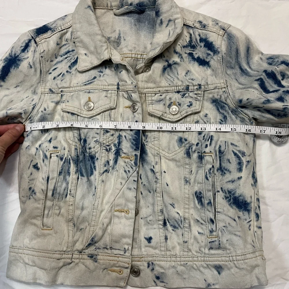 Free People Acid Wash Tie-Dye Jean Jacket Size Small Lightweight Spring Layer - Picture 6 of 7